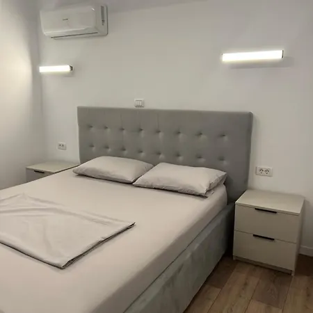 Mat Apartment